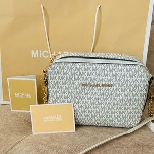 Michael Kors crossbody purse